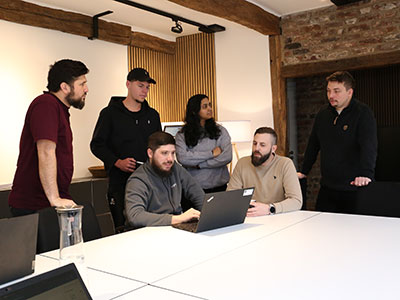 i2secops team at work