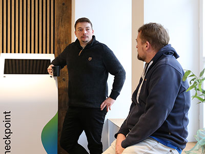 i2secops team at work